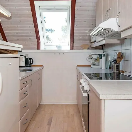 Hébergement de vacances Three-bedroom Holiday In Dyrvik *