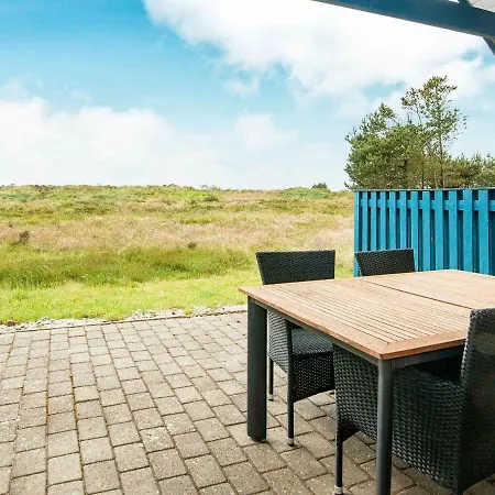 Holiday home Three-bedroom Holiday In Dyrvik Toftum (Syddanmark)