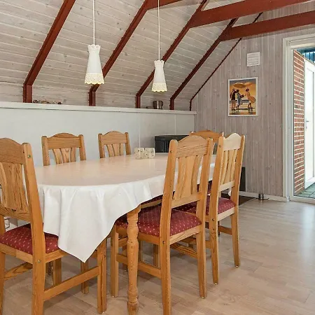 Three-bedroom Holiday In Dyrvik Toftum (Syddanmark)